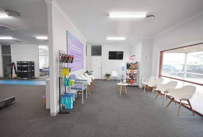 3/340 Griffith Road Lavington NSW 2641 - Image 4