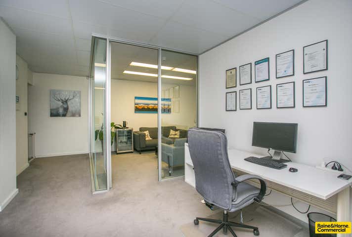 1 / 98 Terrace Road East Perth WA 6004 - Image 7