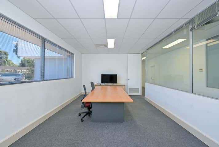 10 Brodie-Hall Drive Bentley WA 6102 - Image 11