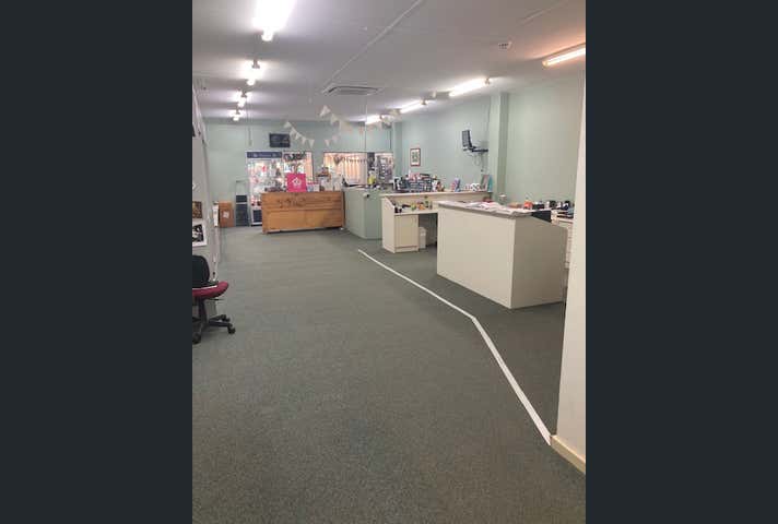 70 Barrack Street Merredin WA 6415 - Image 13