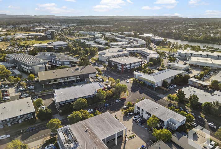 4/4 Winn Street North Lakes QLD 4509 - Image 12