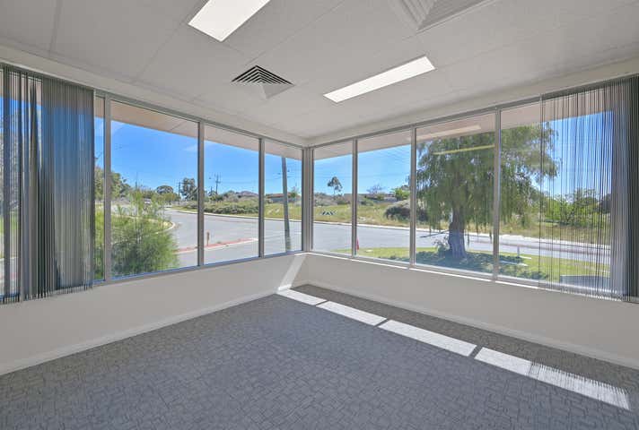 1/4 Bassendean Road Bayswater WA 6053 - Image 11