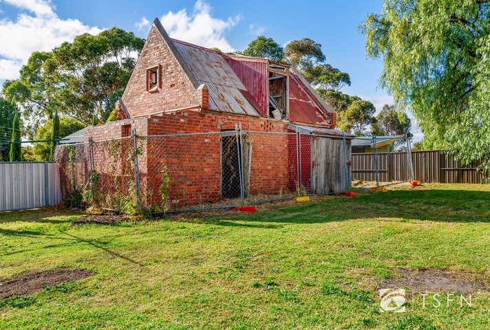 19 Panton Street Golden Square VIC 3555 - Image 17