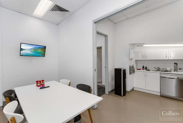 22 Walker Street Townsville City QLD 4810 - Image 12