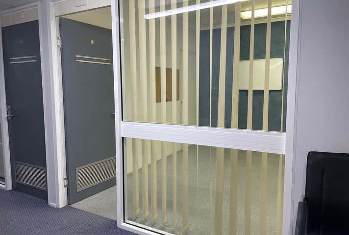 15/129a Lake Street Cairns City QLD 4870 - Image 3