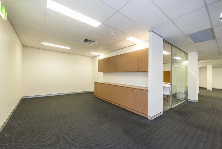 15/162 Colin Street West Perth WA 6005 - Image 3
