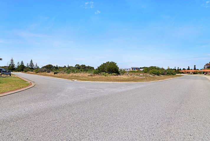 7 McNicholl Street Rockingham WA 6168 - Image 4