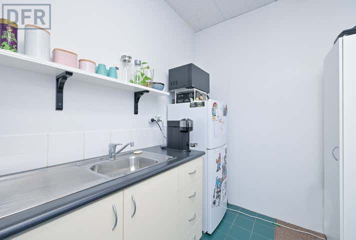 2/8 Dugdale Street Warwick WA 6024 - Image 17