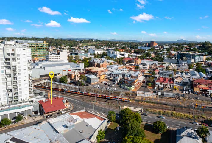 1/11 Ellenborough Street Woodend QLD 4305 - Image 27