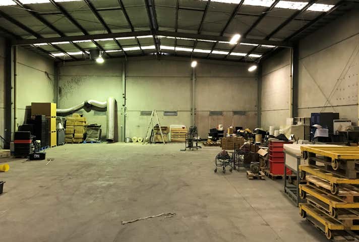 14 Beach Avenue Mordialloc VIC 3195 - Image 2