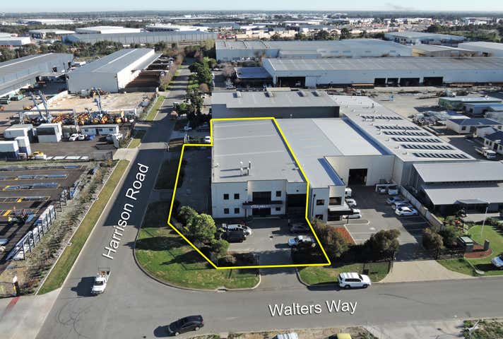 32 Walters Way Forrestfield WA 6058 - Image 2