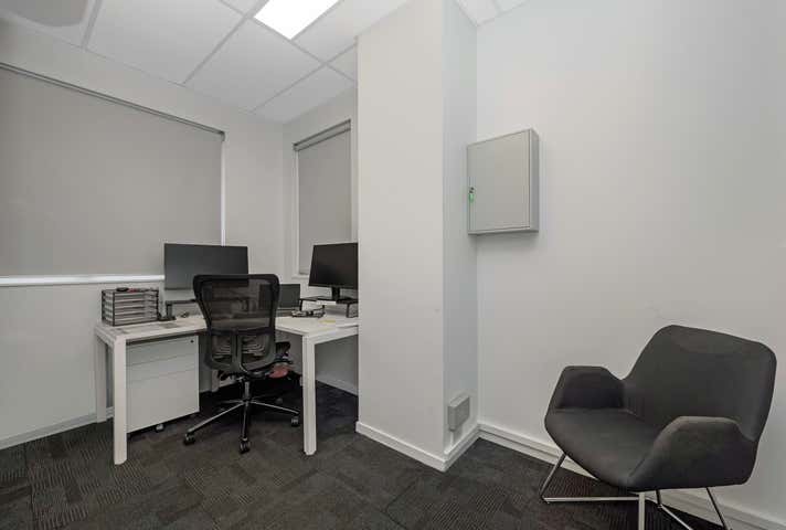 20/547 Woolcock Street Mount Louisa QLD 4814 - Image 12