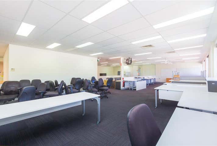 2 & 3/6 Brodie Hall Drive Bentley WA 6102 - Image 7