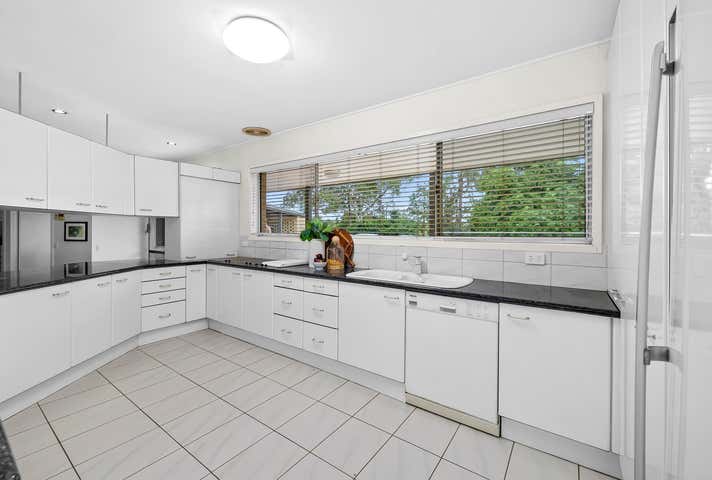 121 Lancing Street Pullenvale QLD 4069 - Image 7