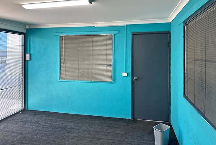 Unit 4, 30 Paramount Drive Wangara WA 6065 - Image 3