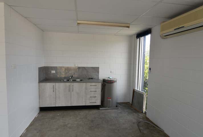 3/205 Ingham Road West End QLD 4810 - Image 11