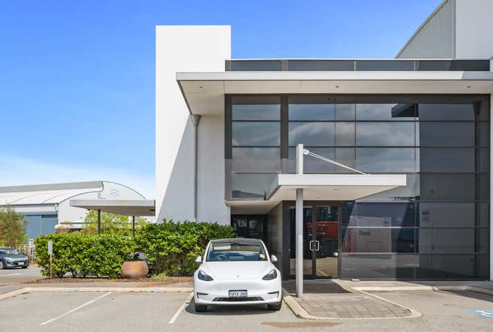 16 Alacrity Place Henderson WA 6166 - Image 2