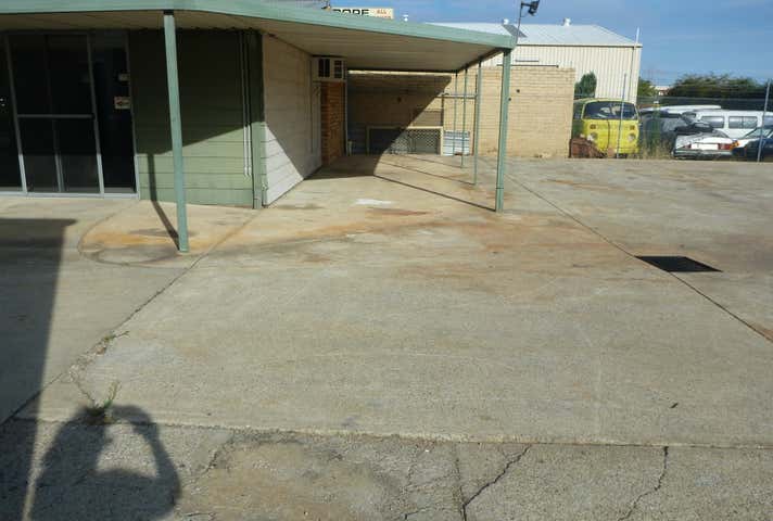 9 Runyon Road Midvale WA 6056 - Image 16