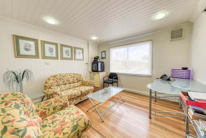 447-449 Draper Street Parramatta Park QLD 4870 - Image 17