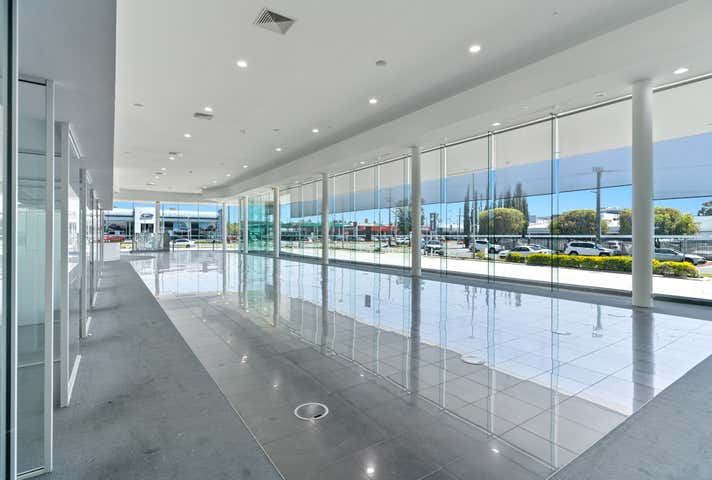 14 Twickenham Road Burswood WA 6100 - Image 6