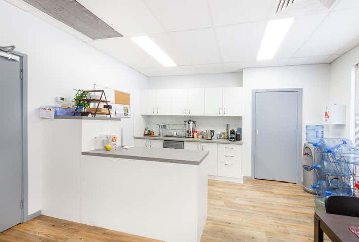 4/2B Parker Street Footscray VIC 3011 - Image 11