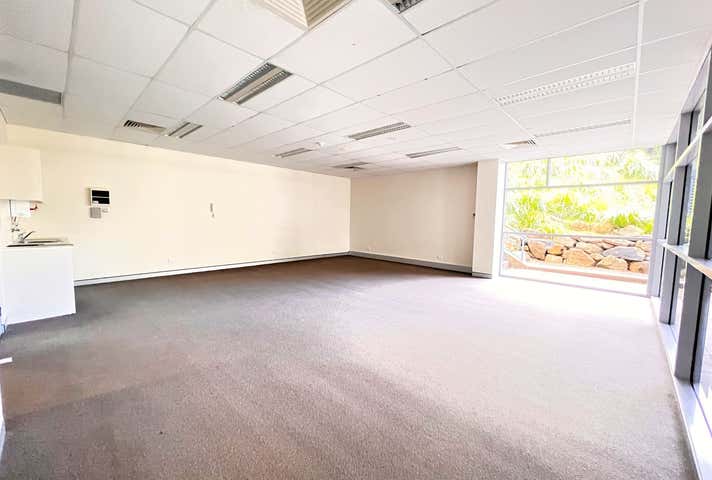 Quattro, 4204/4 Daydream Street Warriewood NSW 2102 - Image 8