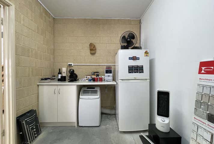 Unit 4, 10 Fallon Road Landsdale WA 6065 - Image 9