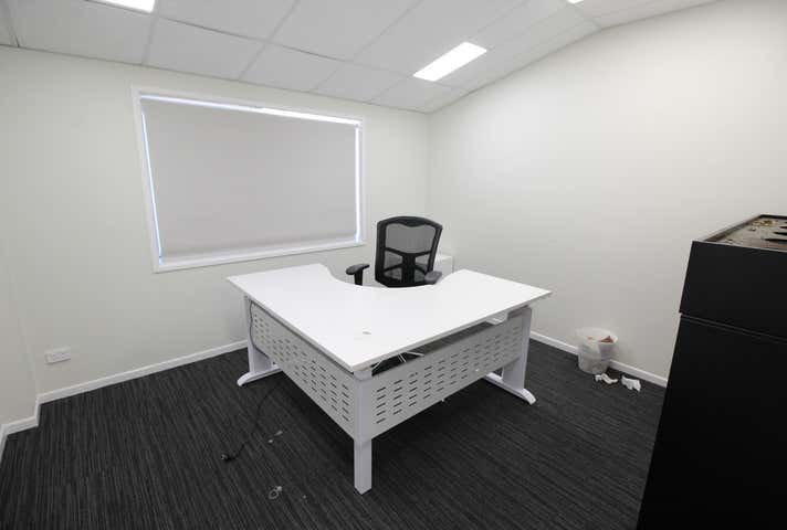 318-320 Anzac Avenue Harristown QLD 4350 - Image 10