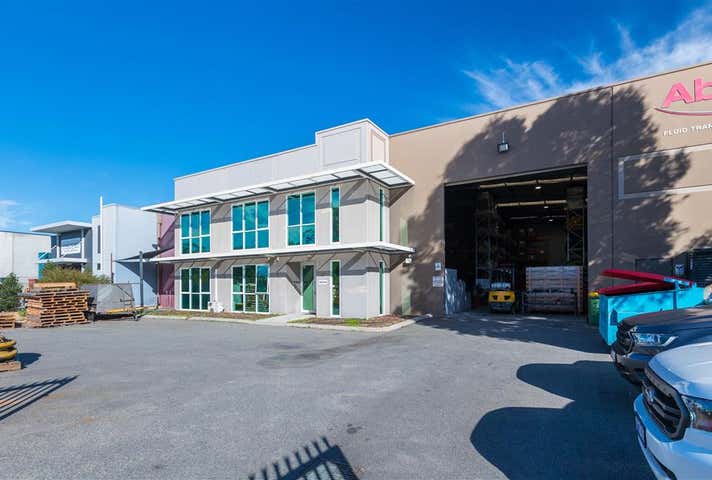 42 Bushland Ridge Bibra Lake WA 6163 - Image 17