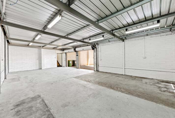 6 Barber Street Kalamunda WA 6076 - Image 19