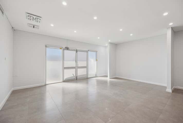 2/7 Leeway Court Osborne Park WA 6017 - Image 4