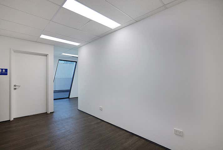 Unit 5, 25 Gympie Way Willetton WA 6155 - Image 33