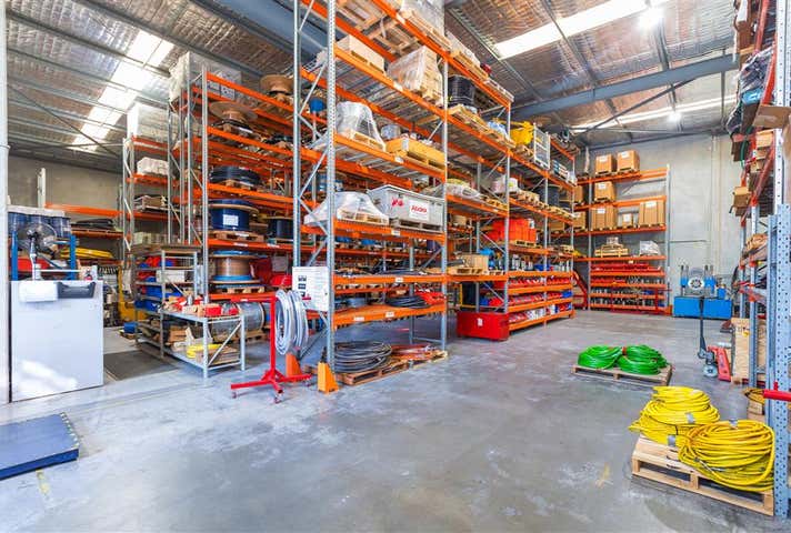 42 Bushland Ridge Bibra Lake WA 6163 - Image 6