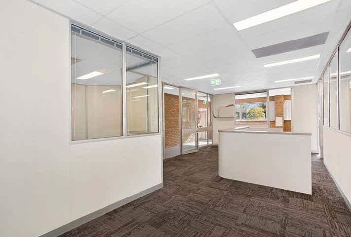 1/85-87 Grimshaw Street Greensborough VIC 3088 - Image 5