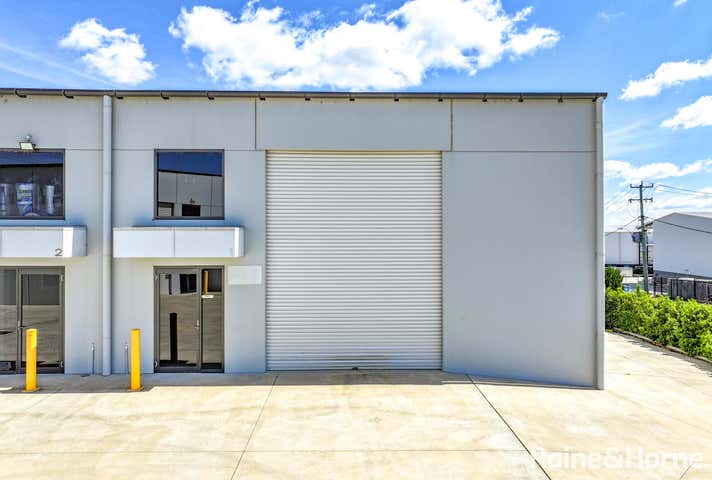 1/11 LOMBARD DRIVE Robin Hill NSW 2795 - Image 2