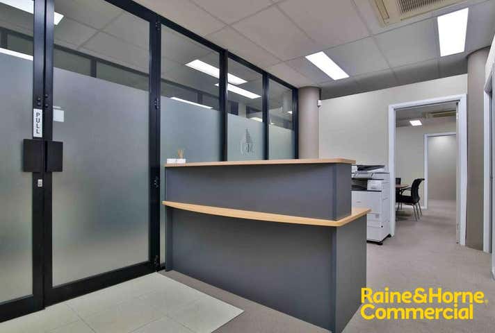 7/282 High Street Penrith NSW 2750 - Image 1