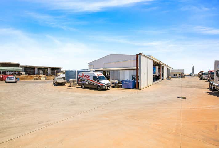 494-498 Boundary Road Wilsonton QLD 4350 - Image 9