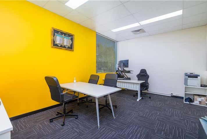 12 Brodie Hall Drive Bentley WA 6102 - Image 8