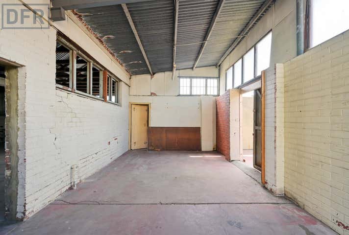 26 Tydeman Road North Fremantle WA 6159 - Image 15