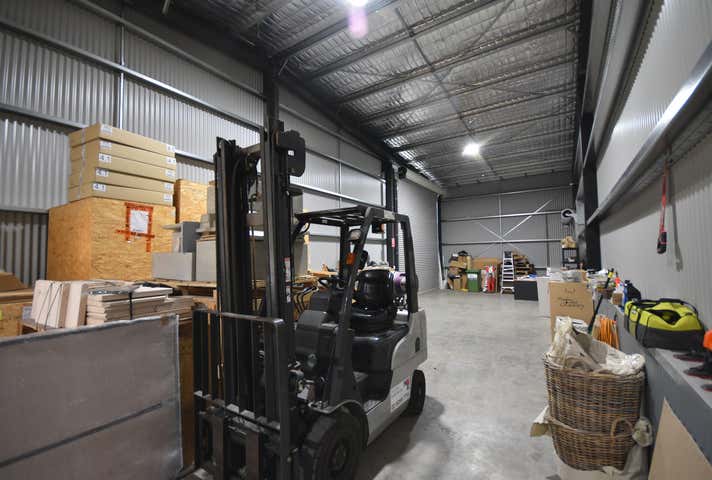 2/7 McKoy Street Wodonga VIC 3690 - Image 7