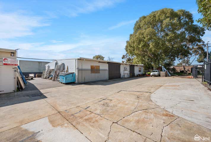 10 Tinga Place Kelmscott WA 6111 - Image 10
