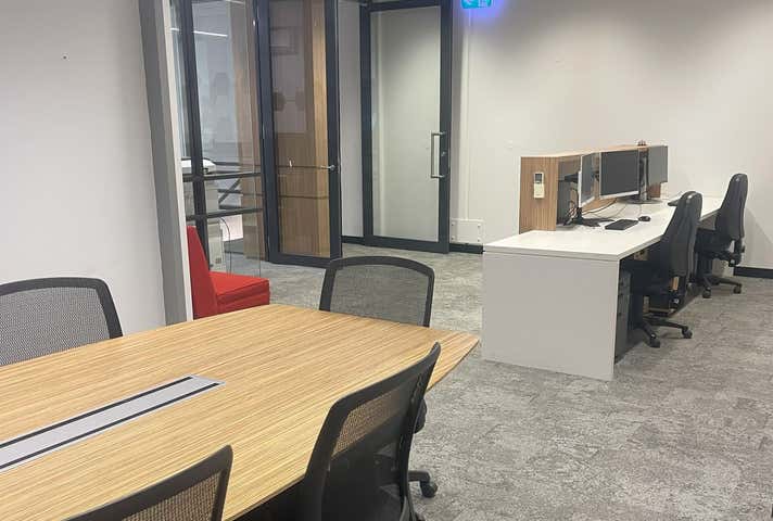 Unit 6, 2 Pitt Way Booragoon WA 6154 - Image 8