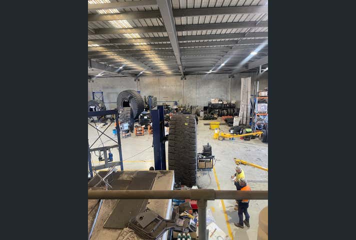 16 Silverton Court Paget QLD 4740 - Image 2