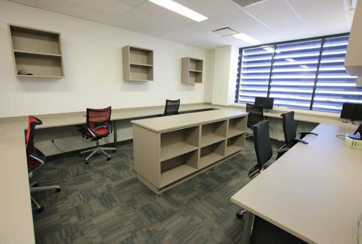 Suite 300, 237 Scottsdale Drive Robina QLD 4226 - Image 11