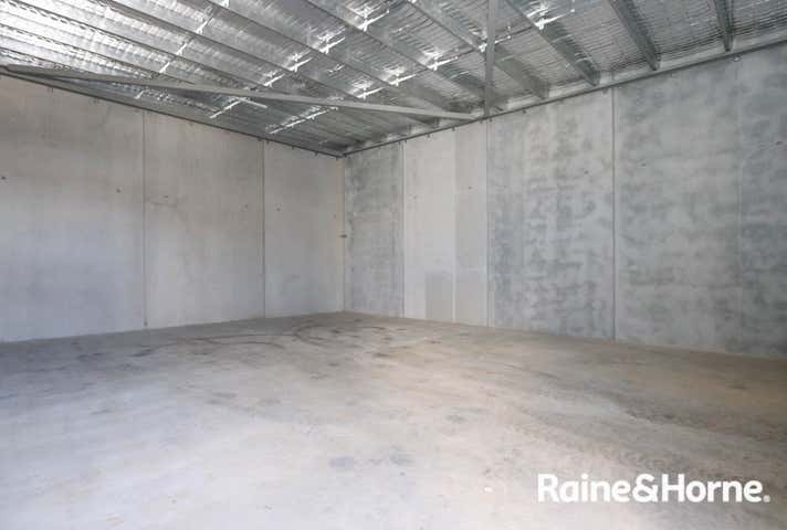 1/11 LOMBARD DRIVE Robin Hill NSW 2795 - Image 8