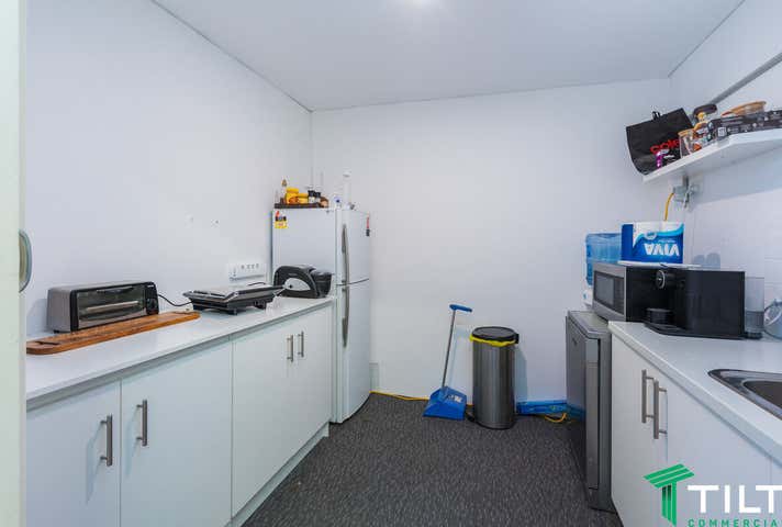 2/9 Caloundra Road Clarkson WA 6030 - Image 7