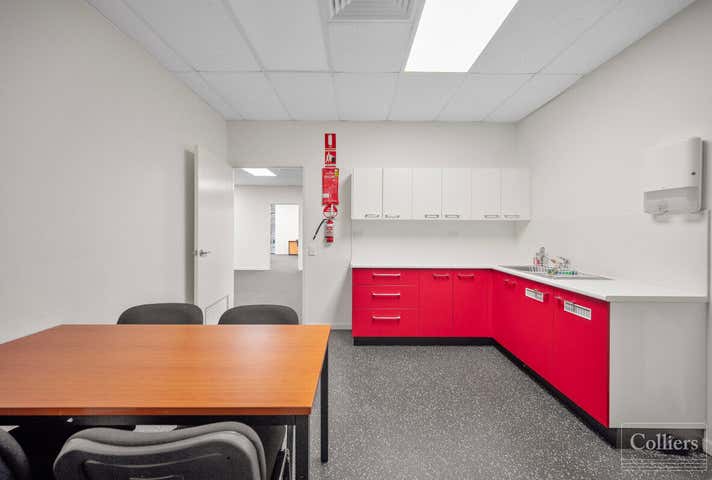 2/719-725 Woolcock Street Mount Louisa QLD 4814 - Image 16