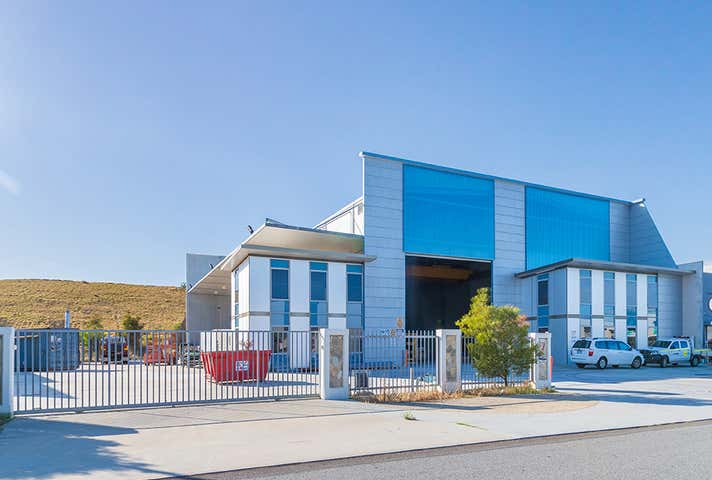 7 Purser Loop Bassendean WA 6054 - Image 2