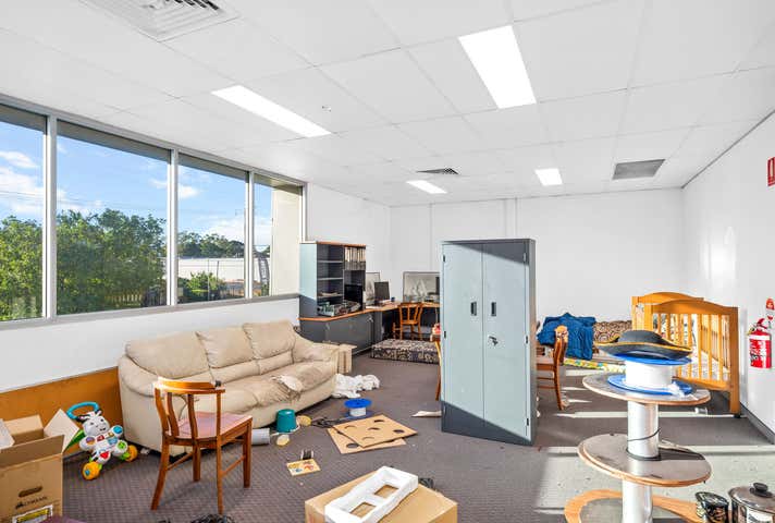 2/42 Richland Avenue Coopers Plains QLD 4108 - Image 8