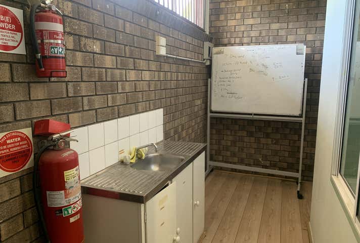 6 Lincoln Street Strathpine QLD 4500 - Image 10